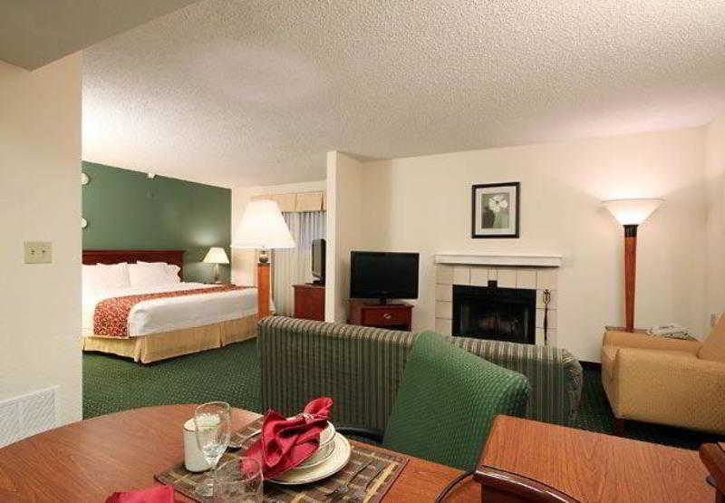 Sonesta Es Suites South Brunswick - Princeton Monmouth Junction Zewnętrze zdjęcie